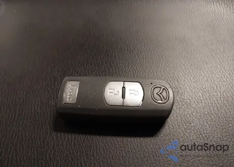 2018 Mazda Mazda3 Touring из США, поврежденный, VIN 3MZBN1L39JM257949